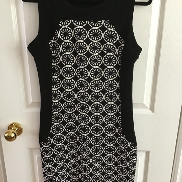 Jeune Jeunesse Dress - Picture 1 of 4